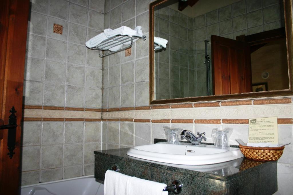 Posada La Venta De Quijas Værelse billede